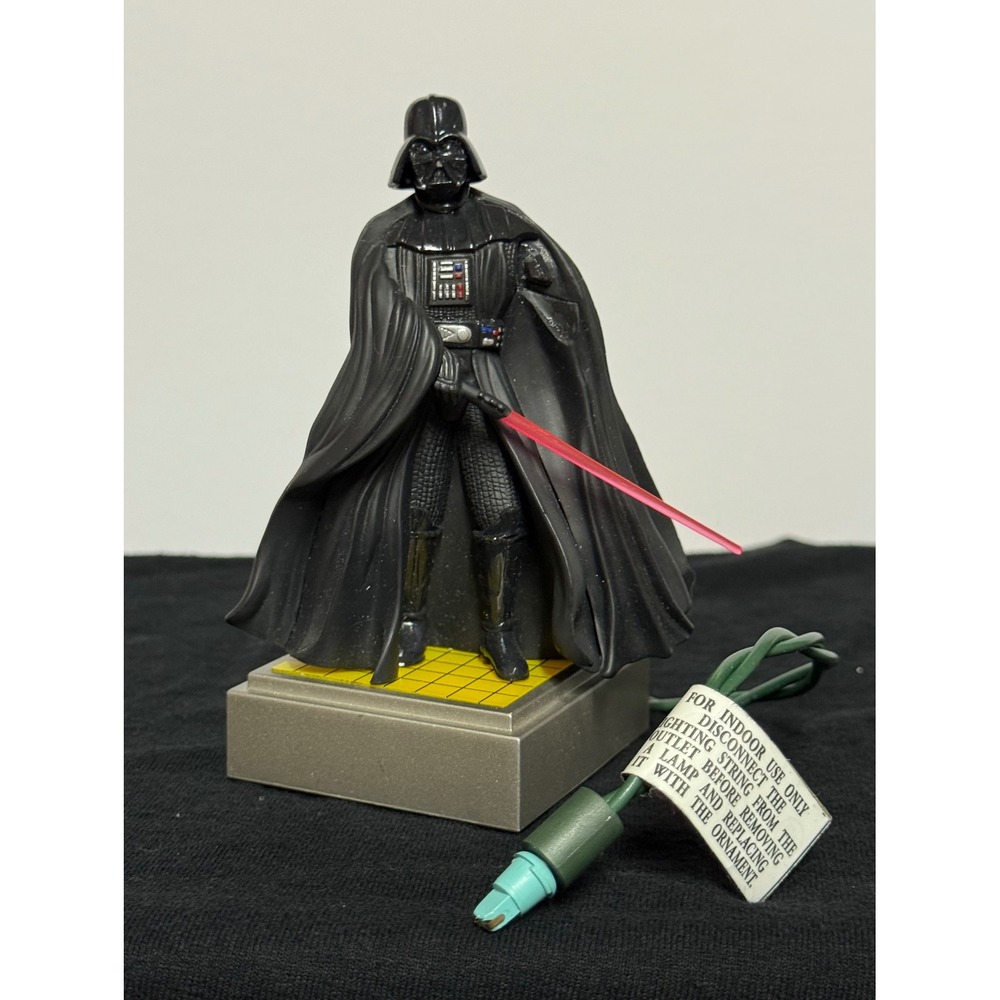 Star Wars Darth Vader Ornament Magic Light & Voice 97 Hallmark– UNTESTED